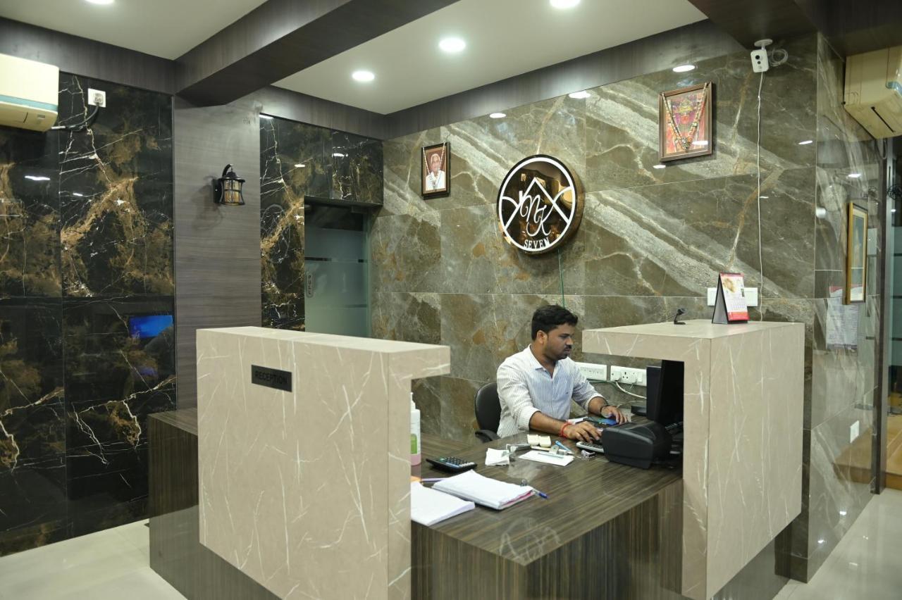 Nk7 Guest House Calcutta Exteriör bild