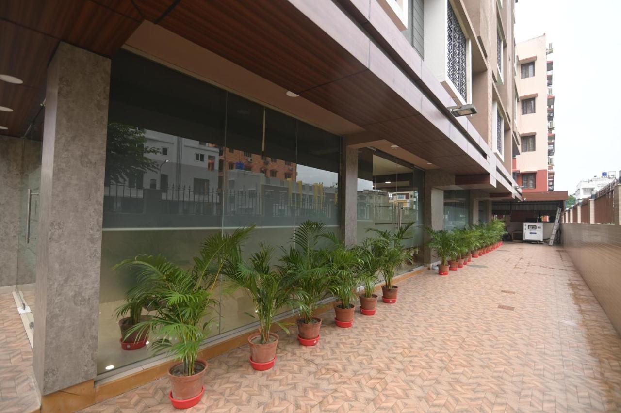 Nk7 Guest House Calcutta Exteriör bild